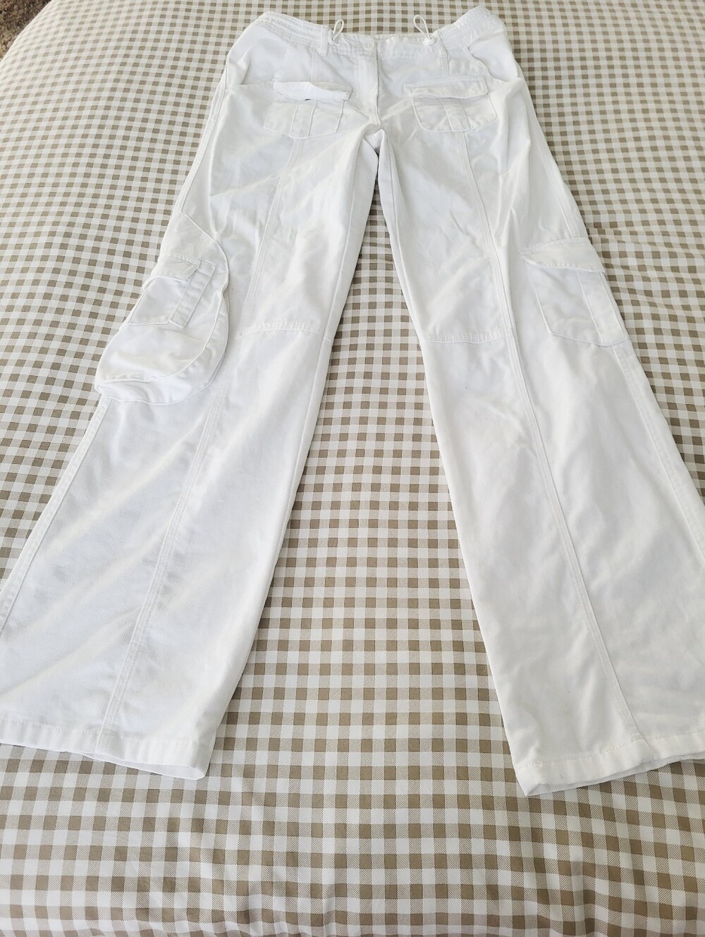 Brandy Melville 100% Cotton White Cargo Pants, Utility Pockets, Straight-leg
